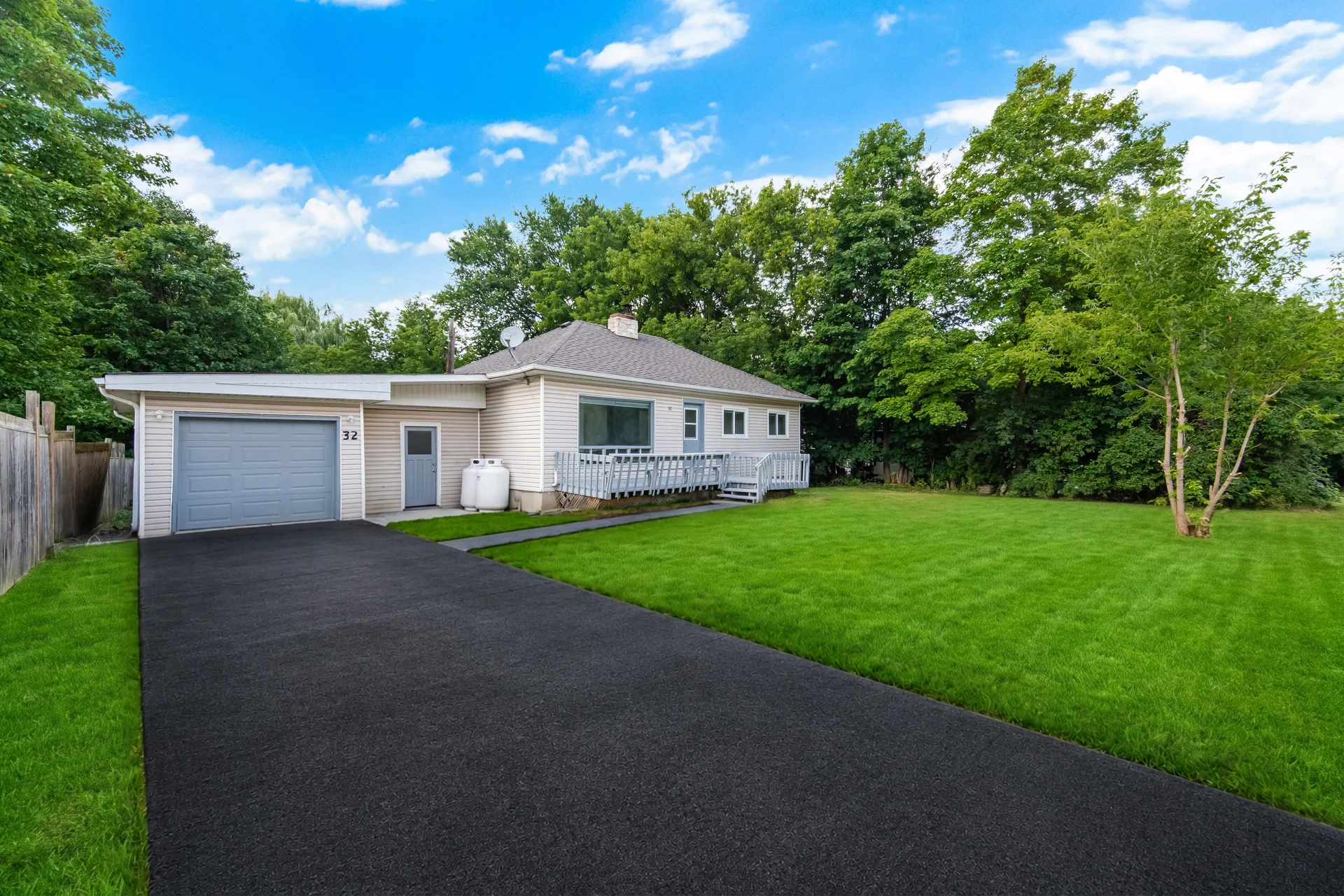 32 Maple Avenue East, Georgetown - photo 8