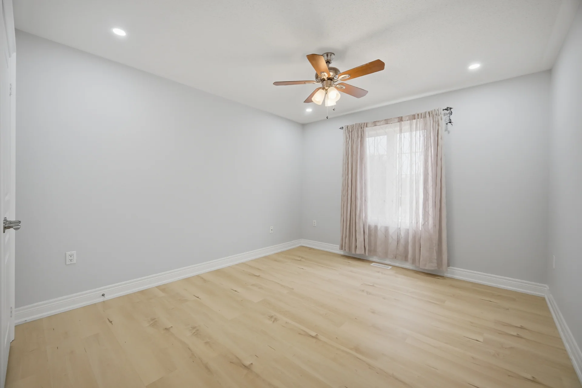 29 Huntspoint Drive, Brampton - photo 41
