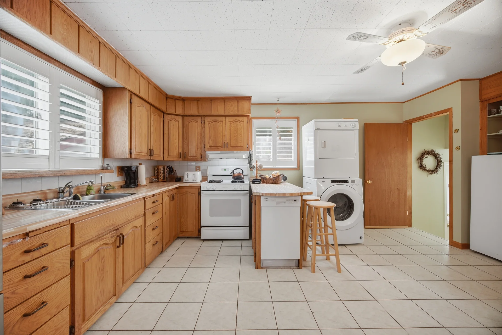 43 Maple Avenue, Inglewood - photo 31