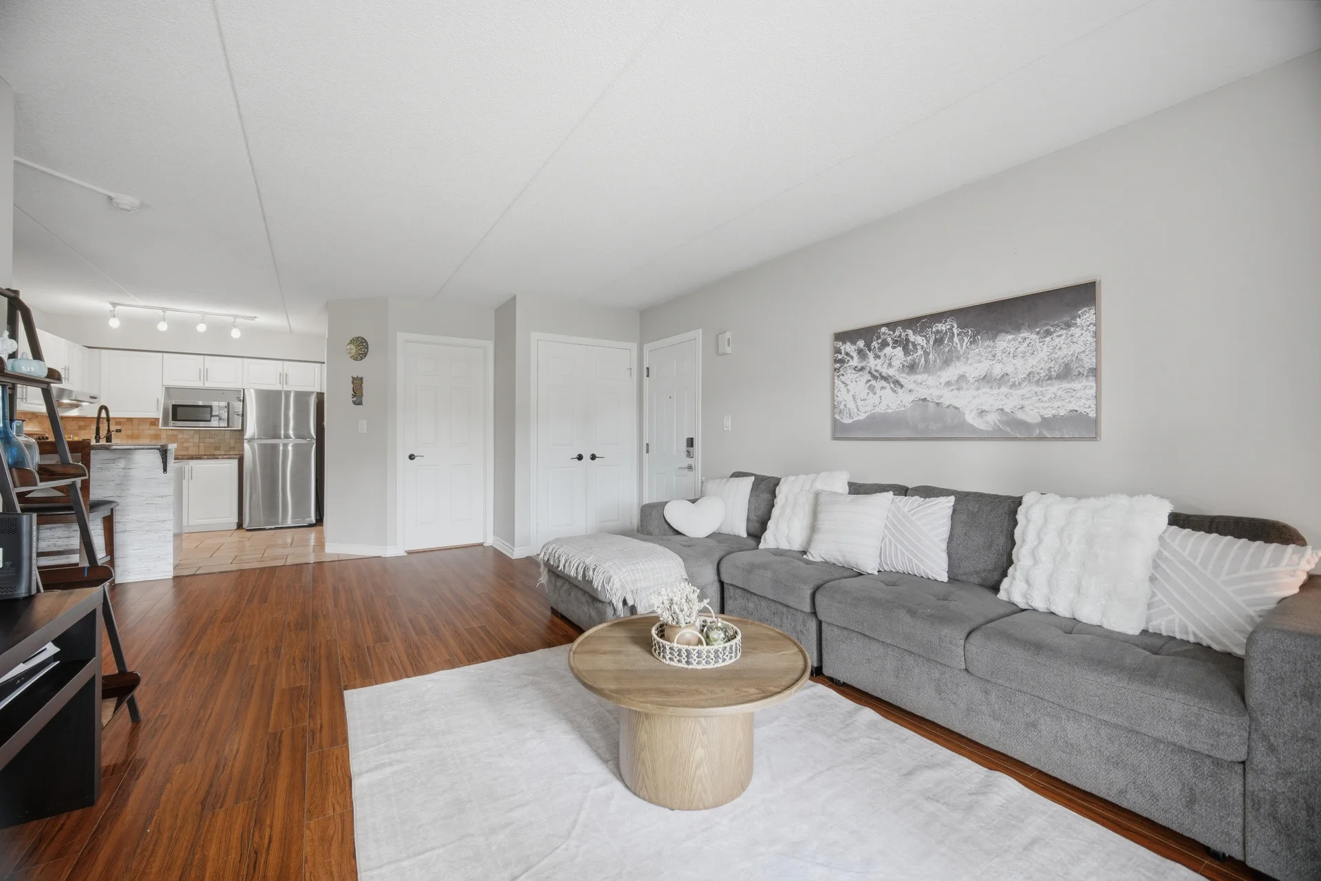 #207-2020 Cleaver Avenue, Burlington - photo 6