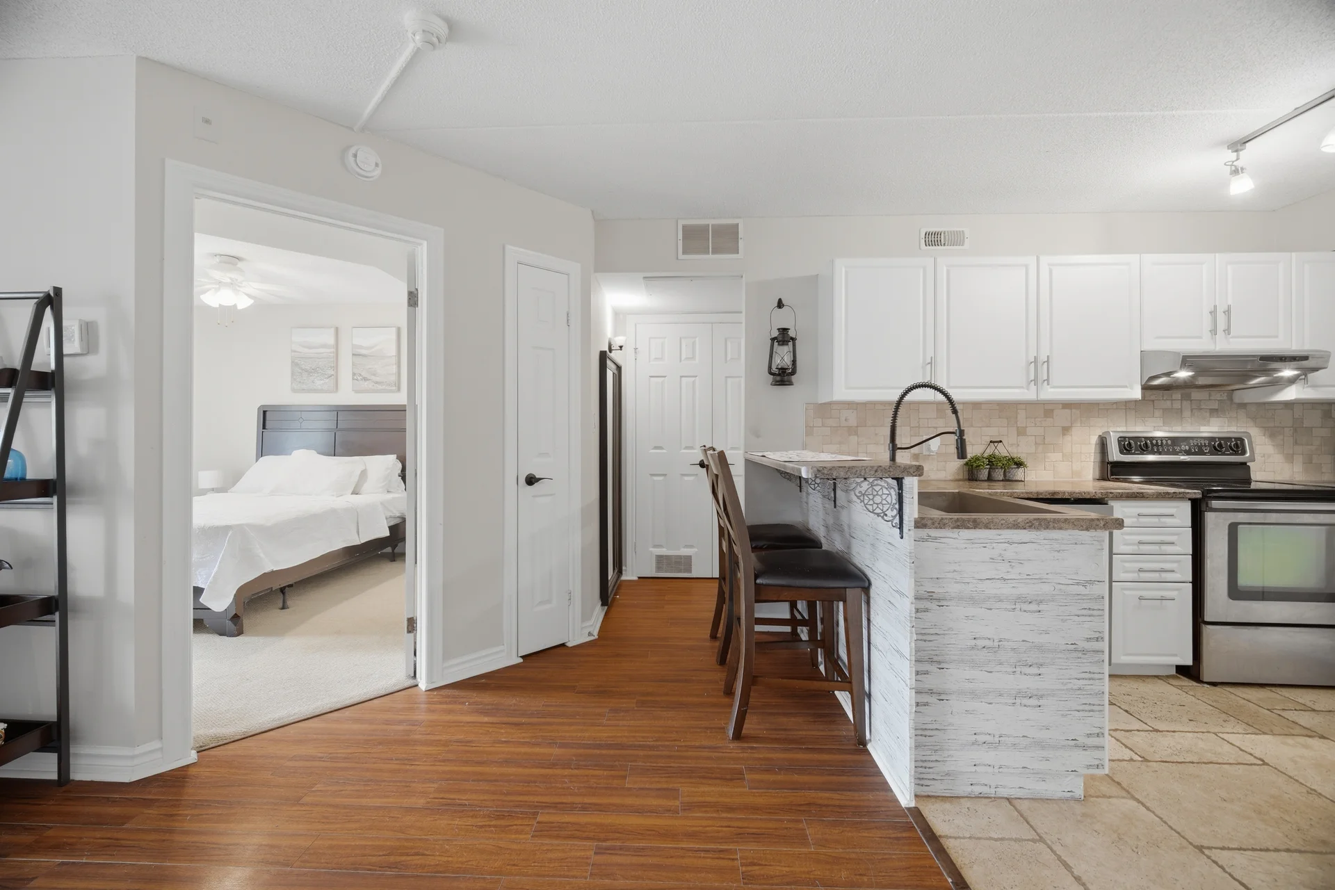 #207-2020 Cleaver Avenue, Burlington - photo 11