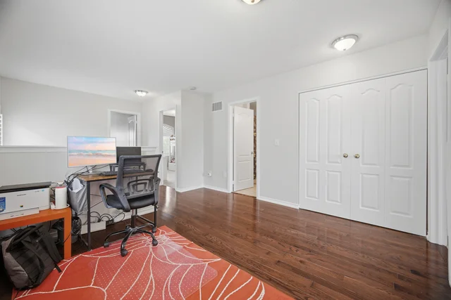 4212 Prudham Avenue, Burlington - photo 27