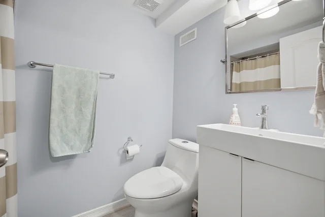 4212 Prudham Avenue, Burlington - photo 53