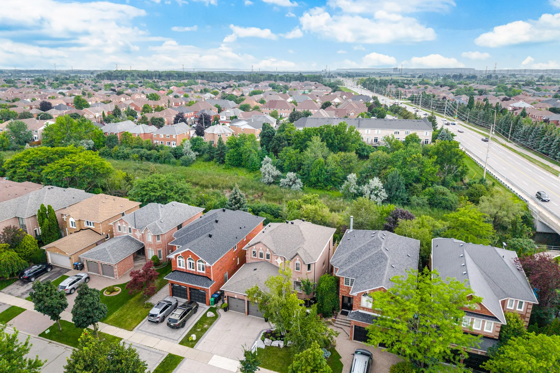 6878 Summer Heights Drive, Mississauga - photo 4