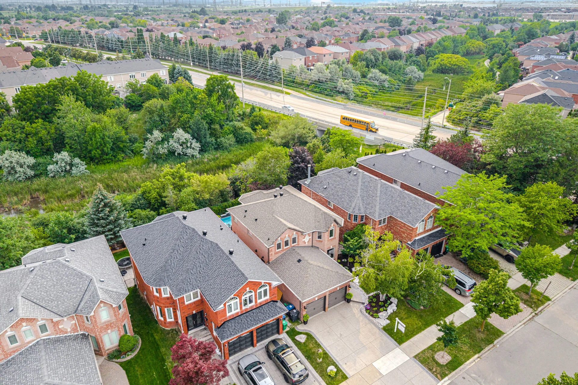 6878 Summer Heights Drive, Mississauga - photo 5