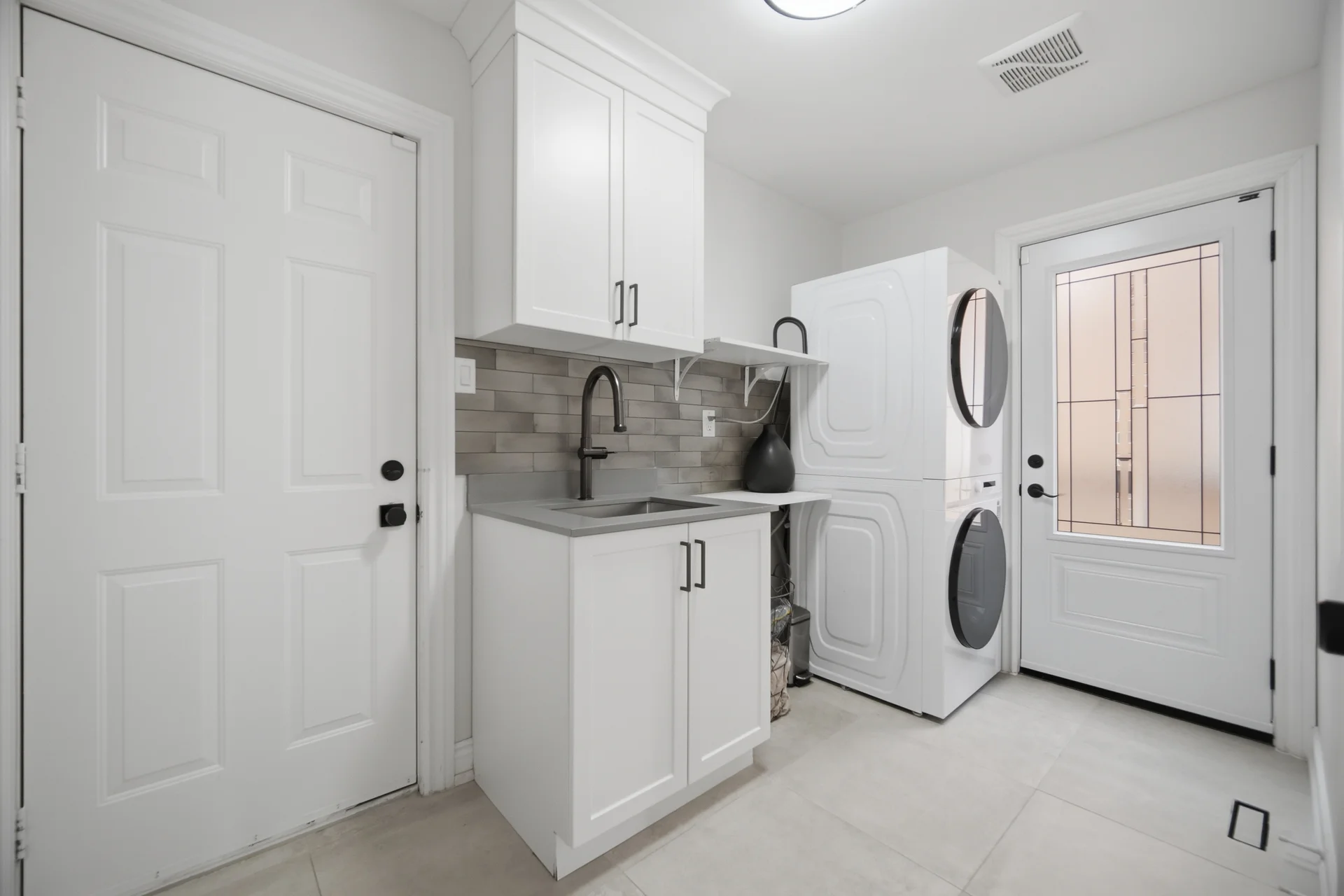 6878 Summer Heights Drive, Mississauga - photo 45