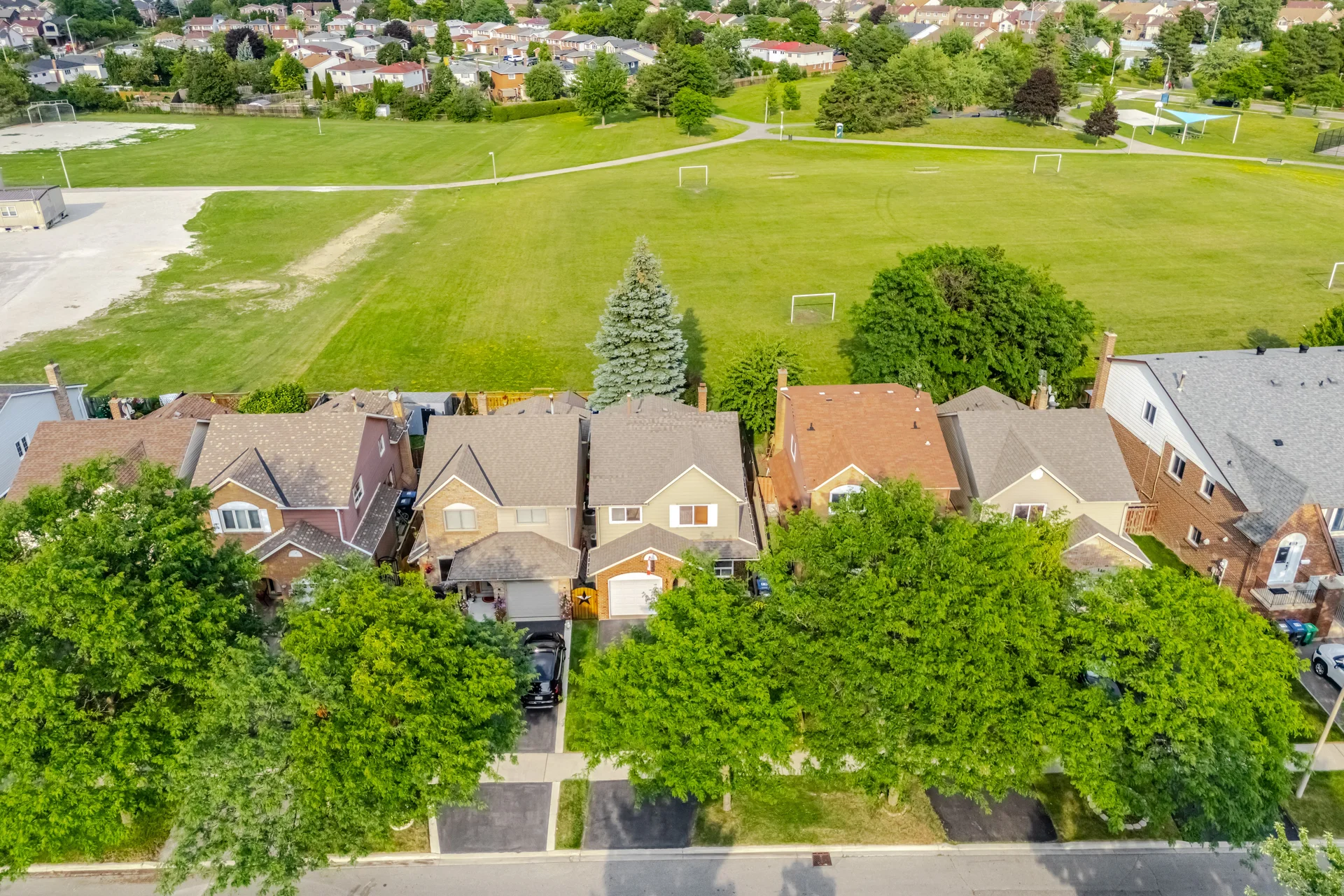 152 Weybridge Trail, Brampton - photo 6