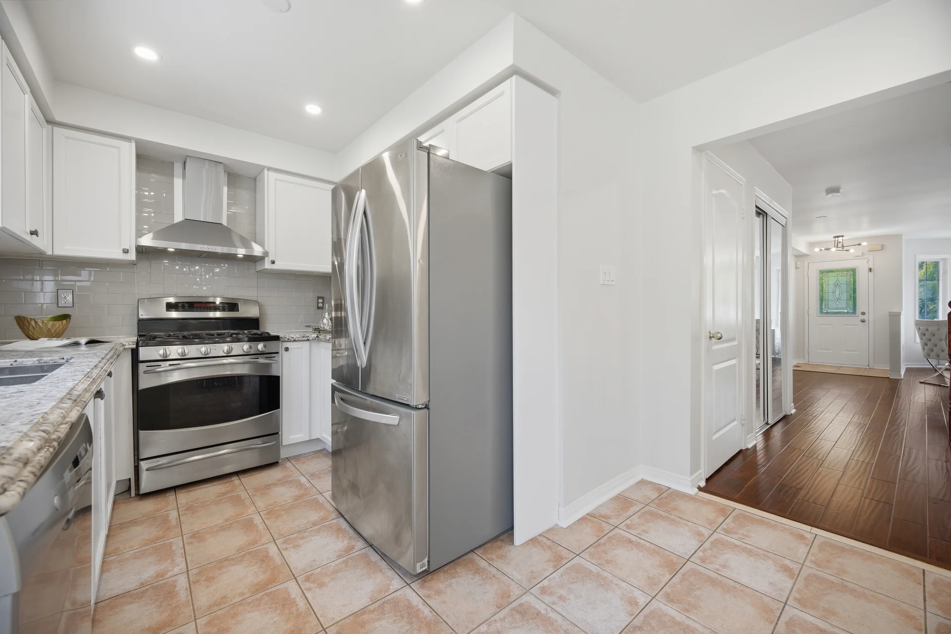187 Red Maple Road, Richmond Hill - photo 16