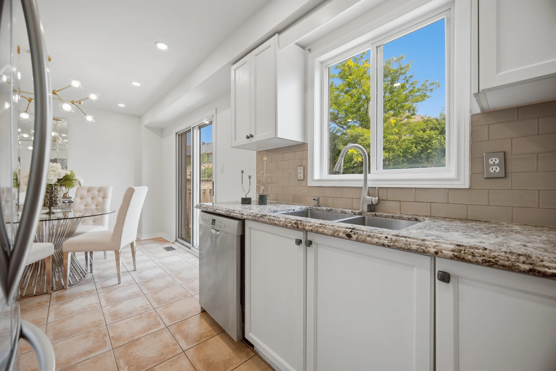 187 Red Maple Road, Richmond Hill - photo 19