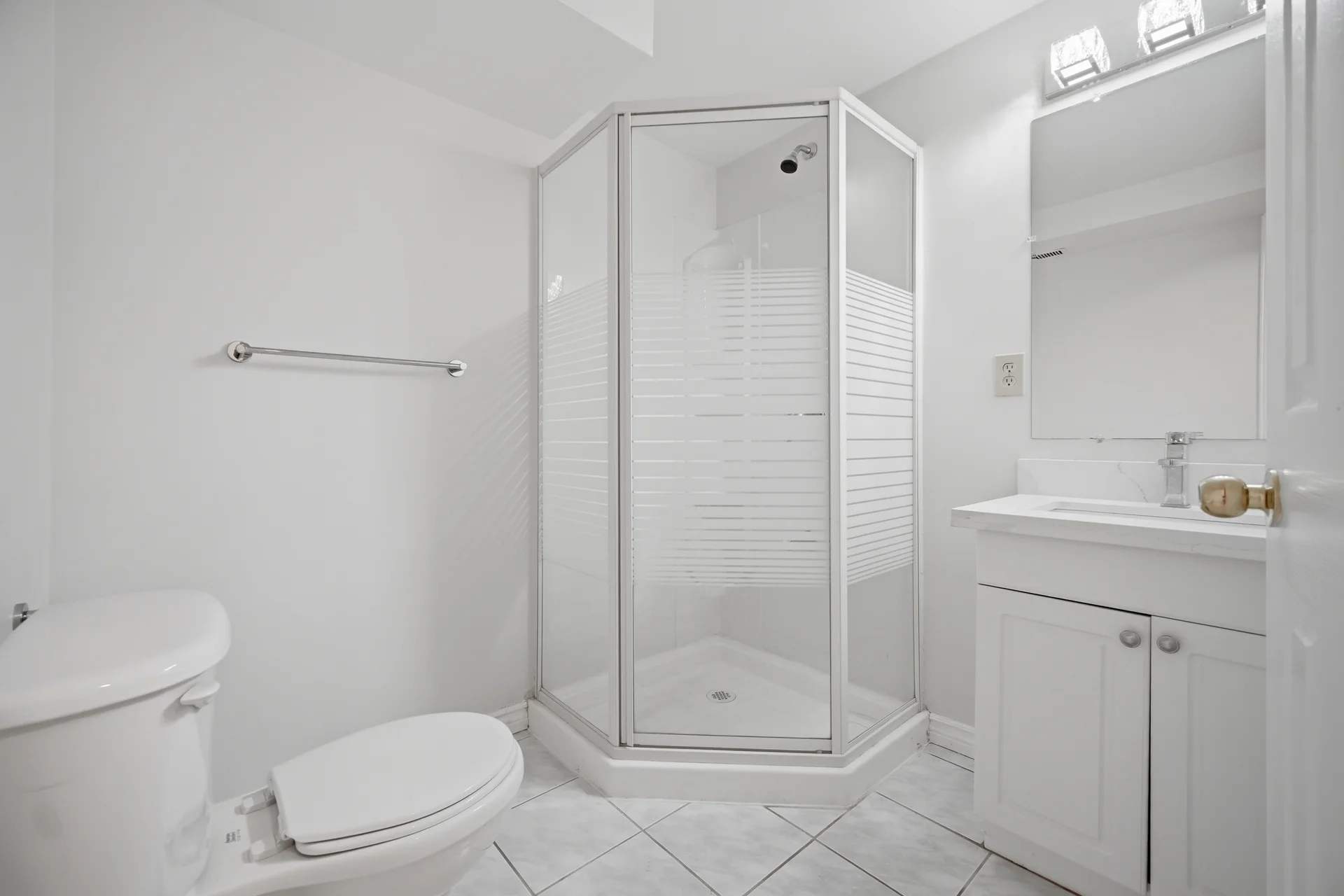 187 Red Maple Road, Richmond Hill - photo 59