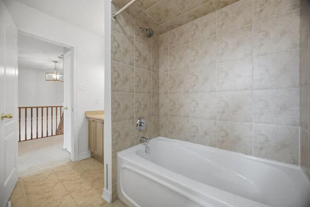 5 Westhampton Way, Hamilton - photo 41