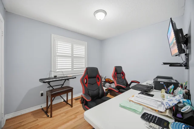 25 Yately Street, Brampton - photo 33
