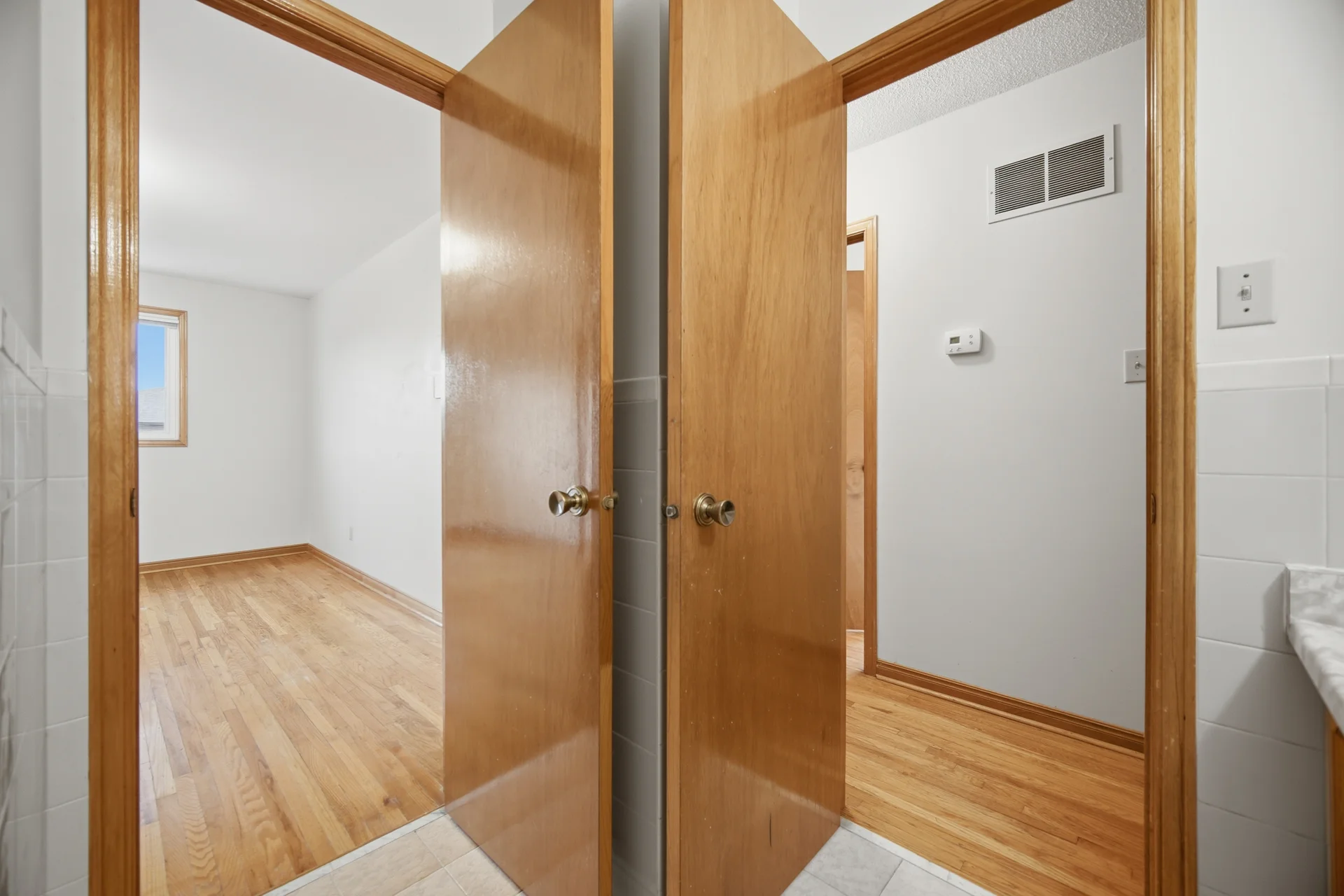 103 John Lindsay Court, North York - photo 37