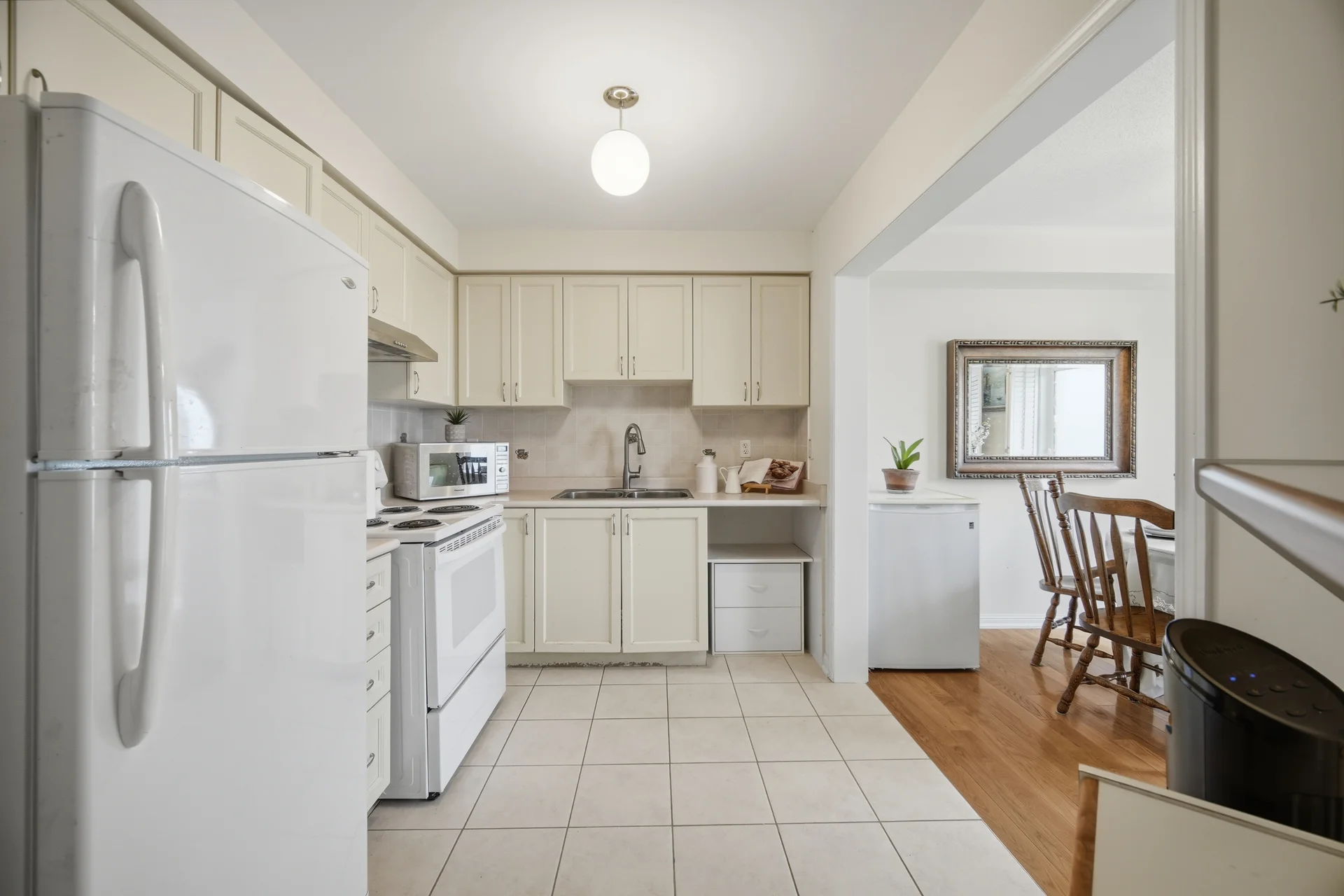 6 Barkdale Way, Whitby - photo 8