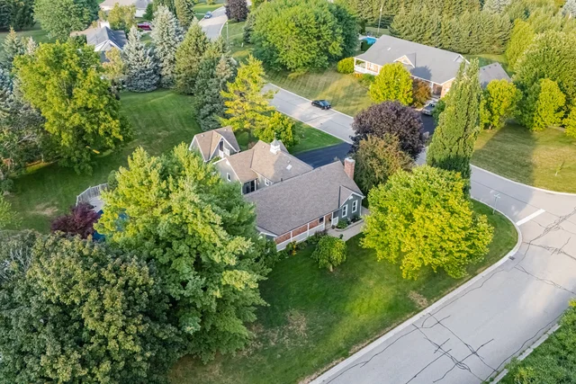 38 West Village Drive, Caledon - photo 3