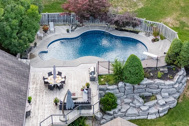 38 West Village Drive, Caledon - photo 101