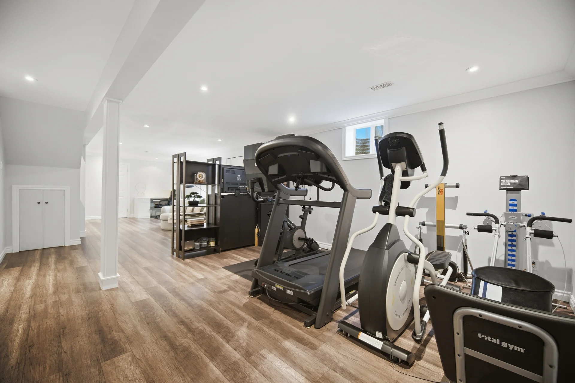 3064 Lakeshore Road West, Oakville - photo 51