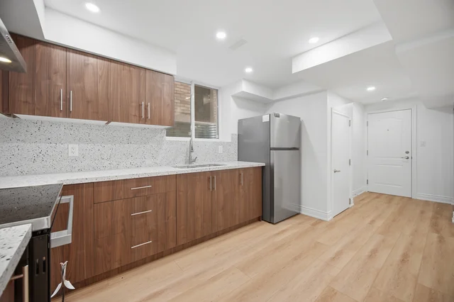 48 Eastman Drive, Brampton - photo 9
