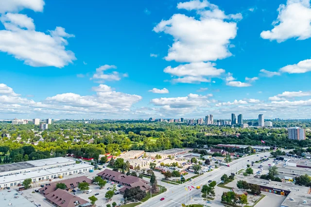 3045 Southcreek Road, Mississauga - photo 1