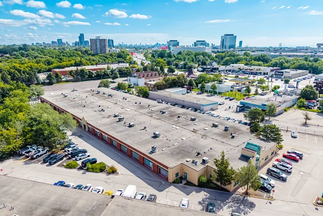 3045 Southcreek Road, Mississauga - photo 5