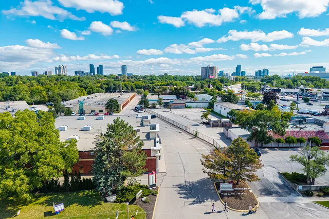 3045 Southcreek Road, Mississauga - photo 42