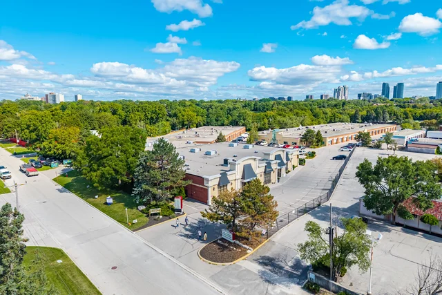 3045 Southcreek Road, Mississauga - photo 43