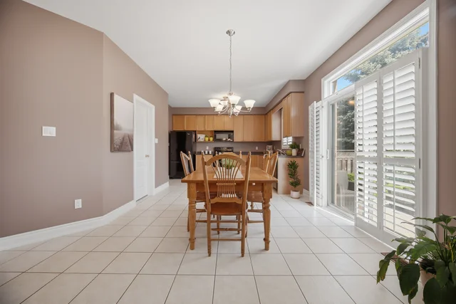 2215 Lapsley Crescent, Oakville - photo 23