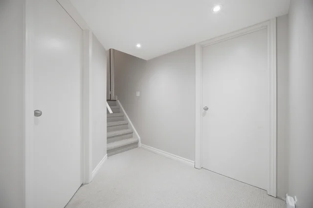 2215 Lapsley Crescent, Oakville - photo 55