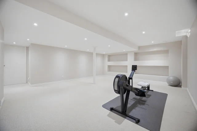 2215 Lapsley Crescent, Oakville - photo 60