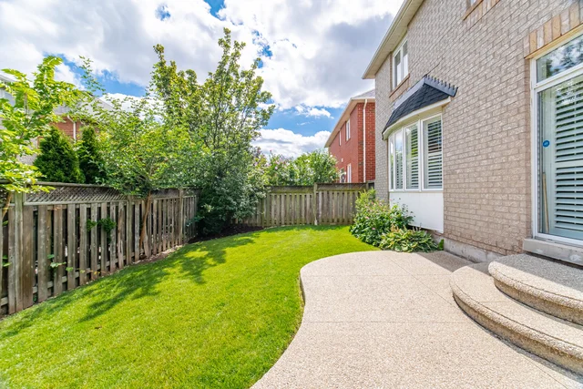 2215 Lapsley Crescent, Oakville - photo 68