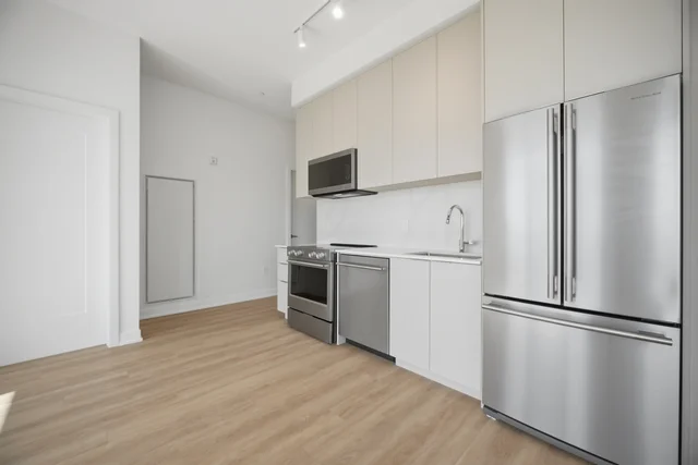 #814-740 Whitlock Avenue, Milton - photo 7