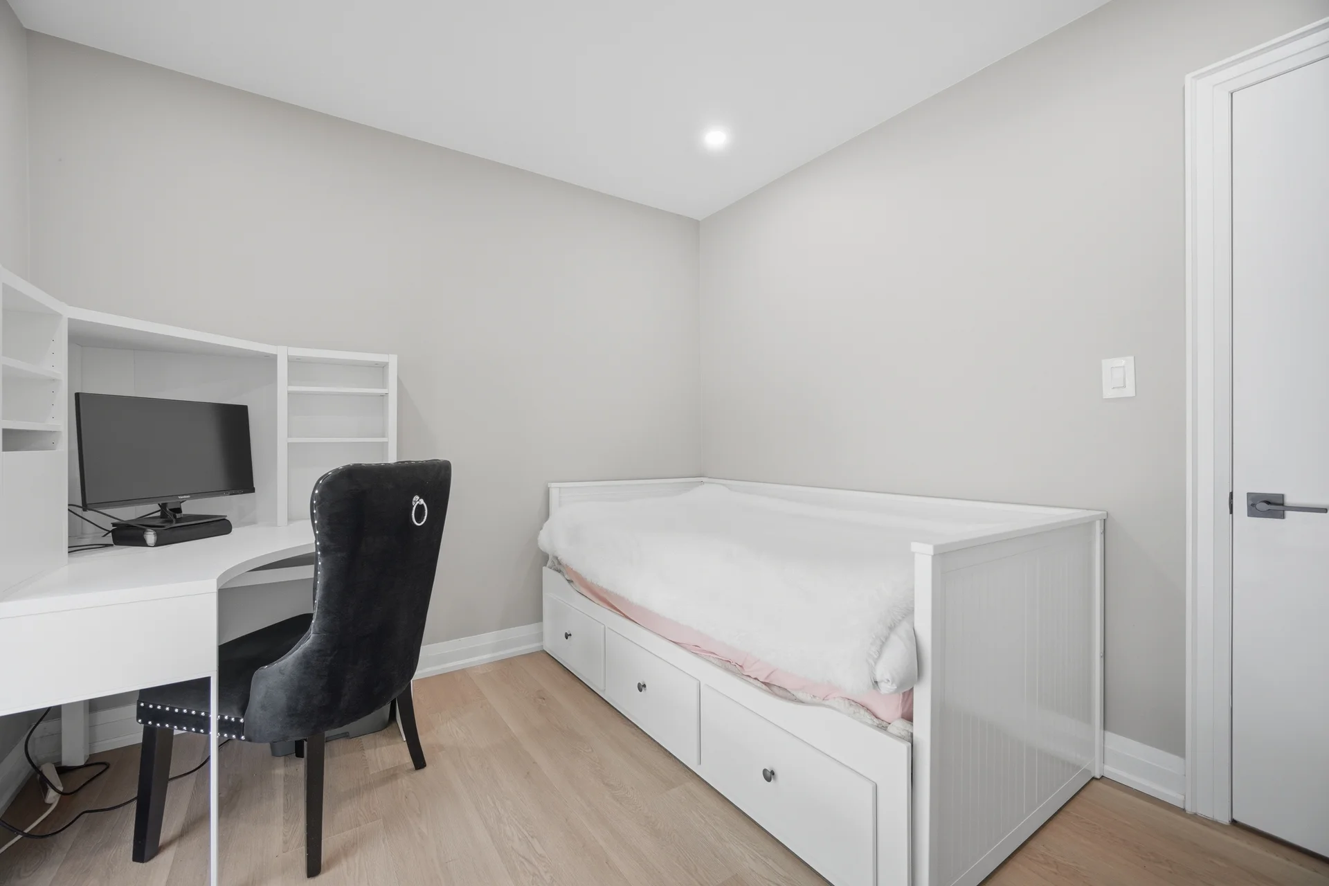 6 Maple Grove Road, Caledon Village - photo 35