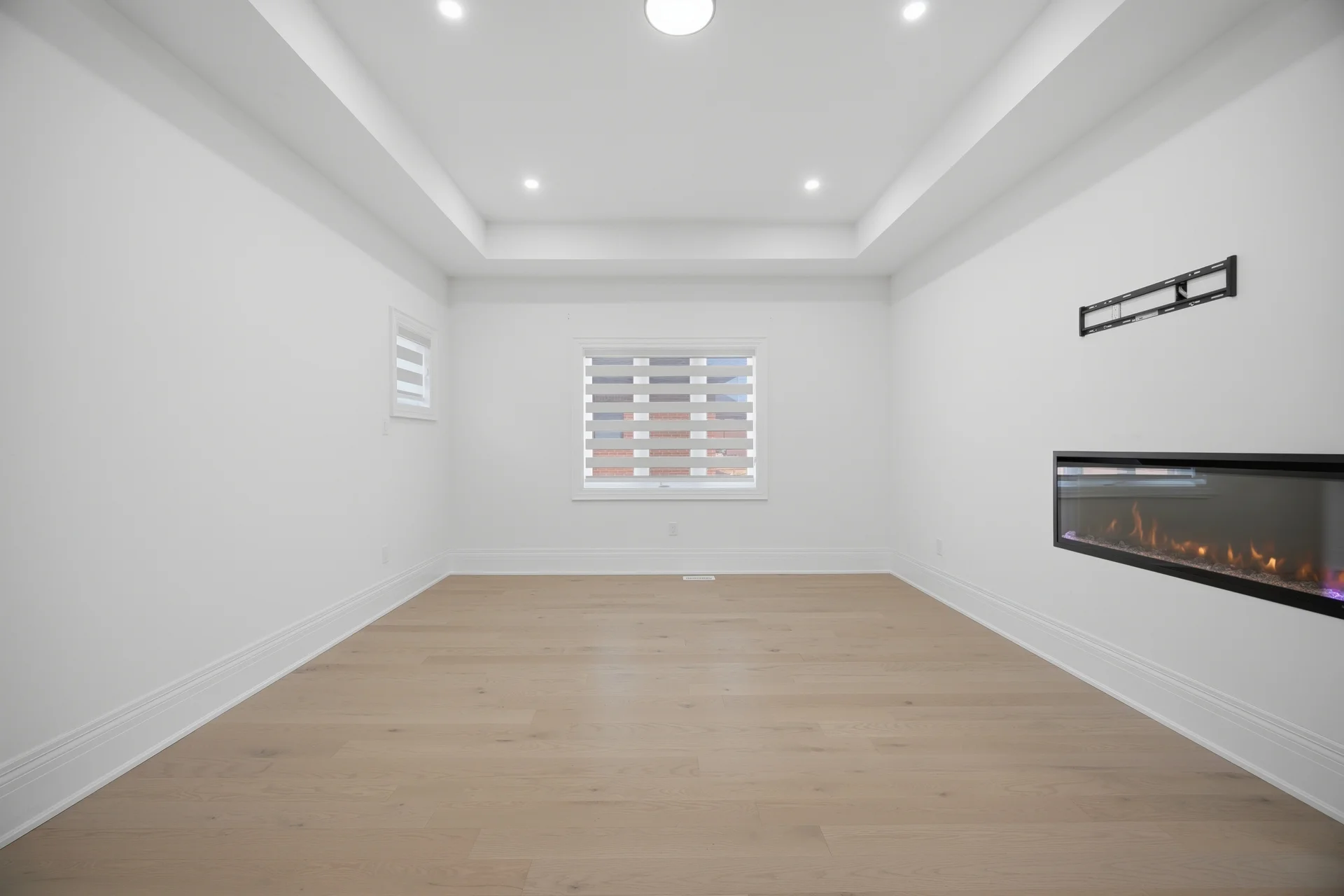 3681952