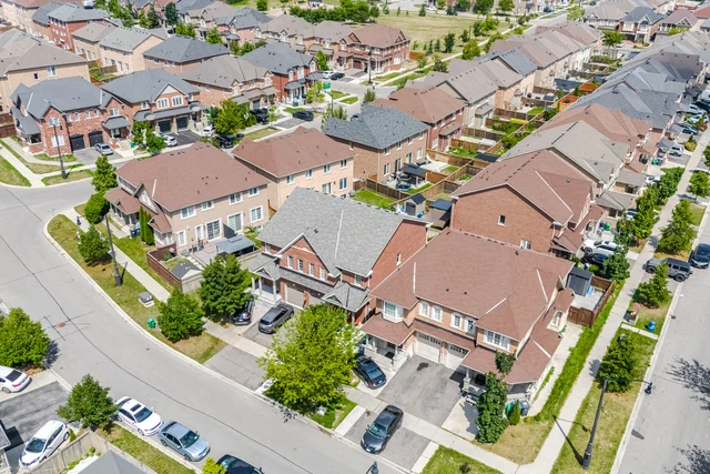 5 Delambray Street, Brampton - photo 4