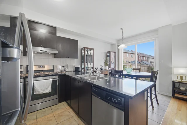 5 Delambray Street, Brampton - photo 24