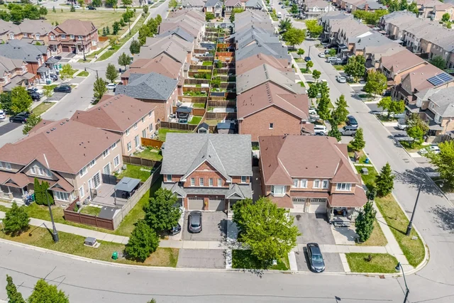 5 Delambray Street, Brampton - photo 2