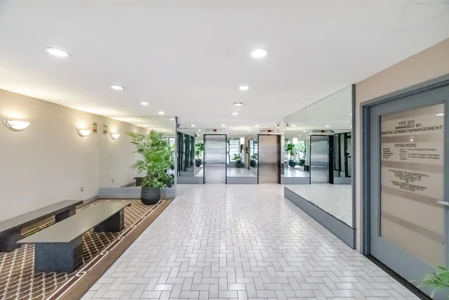 #406-2825 Islington Avenue, Woodbridge - photo 4