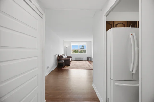 #406-2825 Islington Avenue, Woodbridge - photo 8