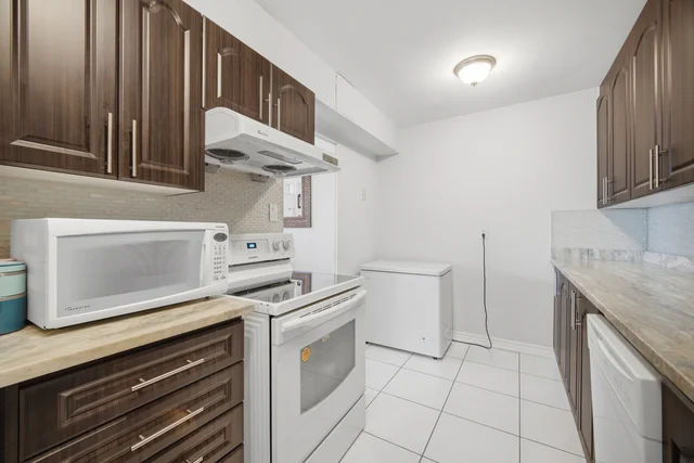 #406-2825 Islington Avenue, Woodbridge - photo 21