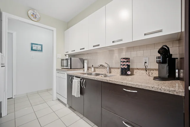 #301-1580 Mississauga Valley Boulevard, Mississauga - photo 8