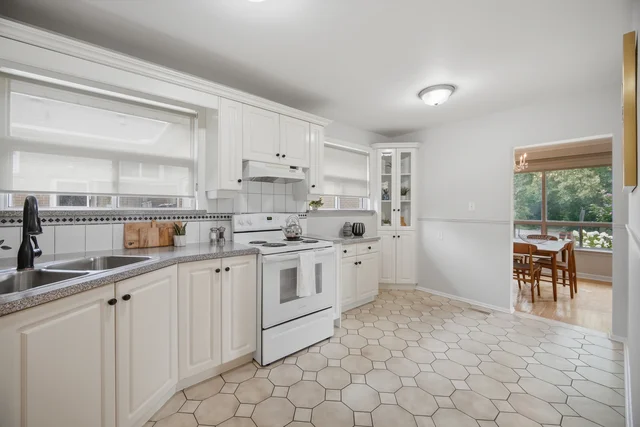 147 Chapman Road, Etobicoke - photo 16