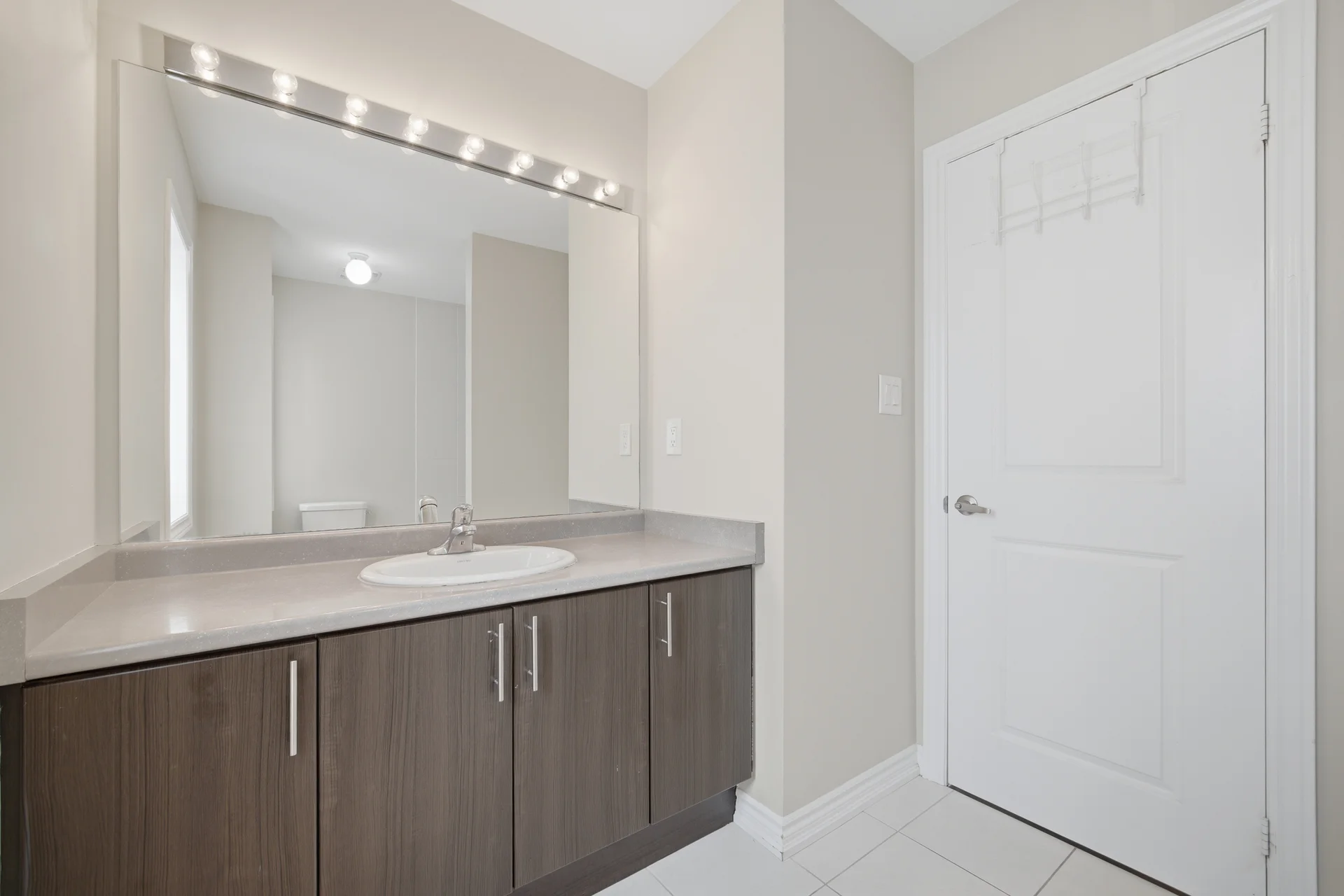 6 Hutton Cres, Angus - photo 36