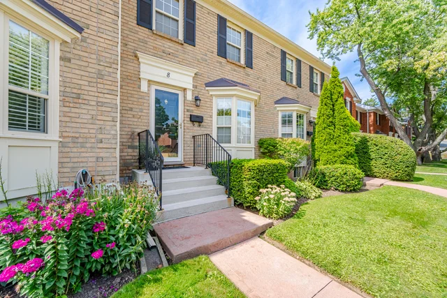 #8-2390 Woodward Avenue, Burlington - photo 5