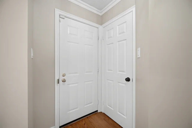 #8-2390 Woodward Avenue, Burlington - photo 8