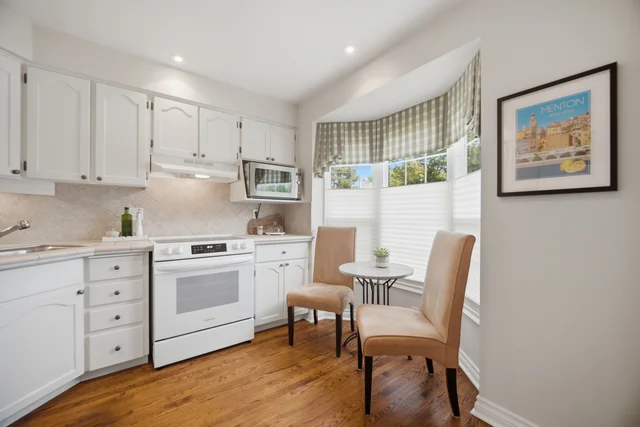 #8-2390 Woodward Avenue, Burlington - photo 11