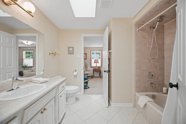#8-2390 Woodward Avenue, Burlington - photo 31
