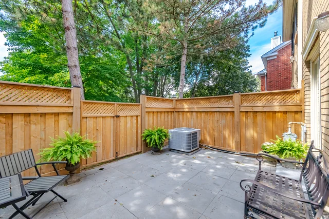 #8-2390 Woodward Avenue, Burlington - photo 46