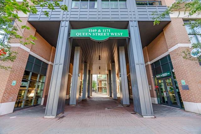 #608-1169 Queen Street West, Toronto - photo 3