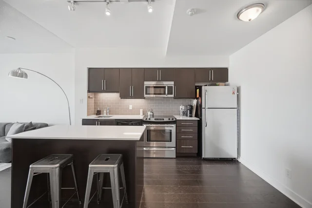 #608-1169 Queen Street West, Toronto - photo 8