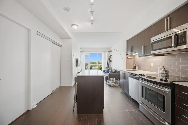 #608-1169 Queen Street West, Toronto - photo 11